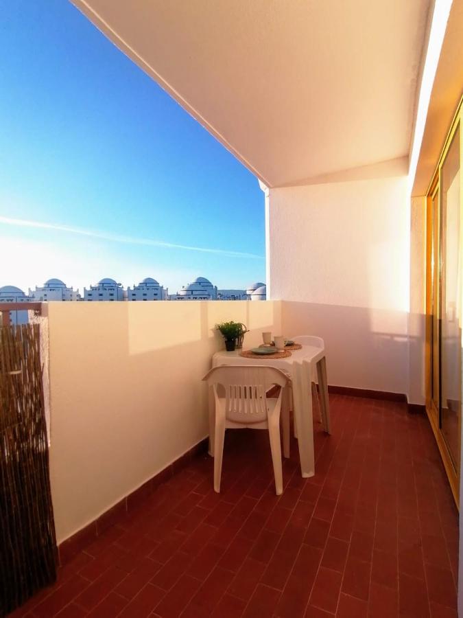 Lovely Apartment 500 M Walk To The Beach Portimão Exterior photo